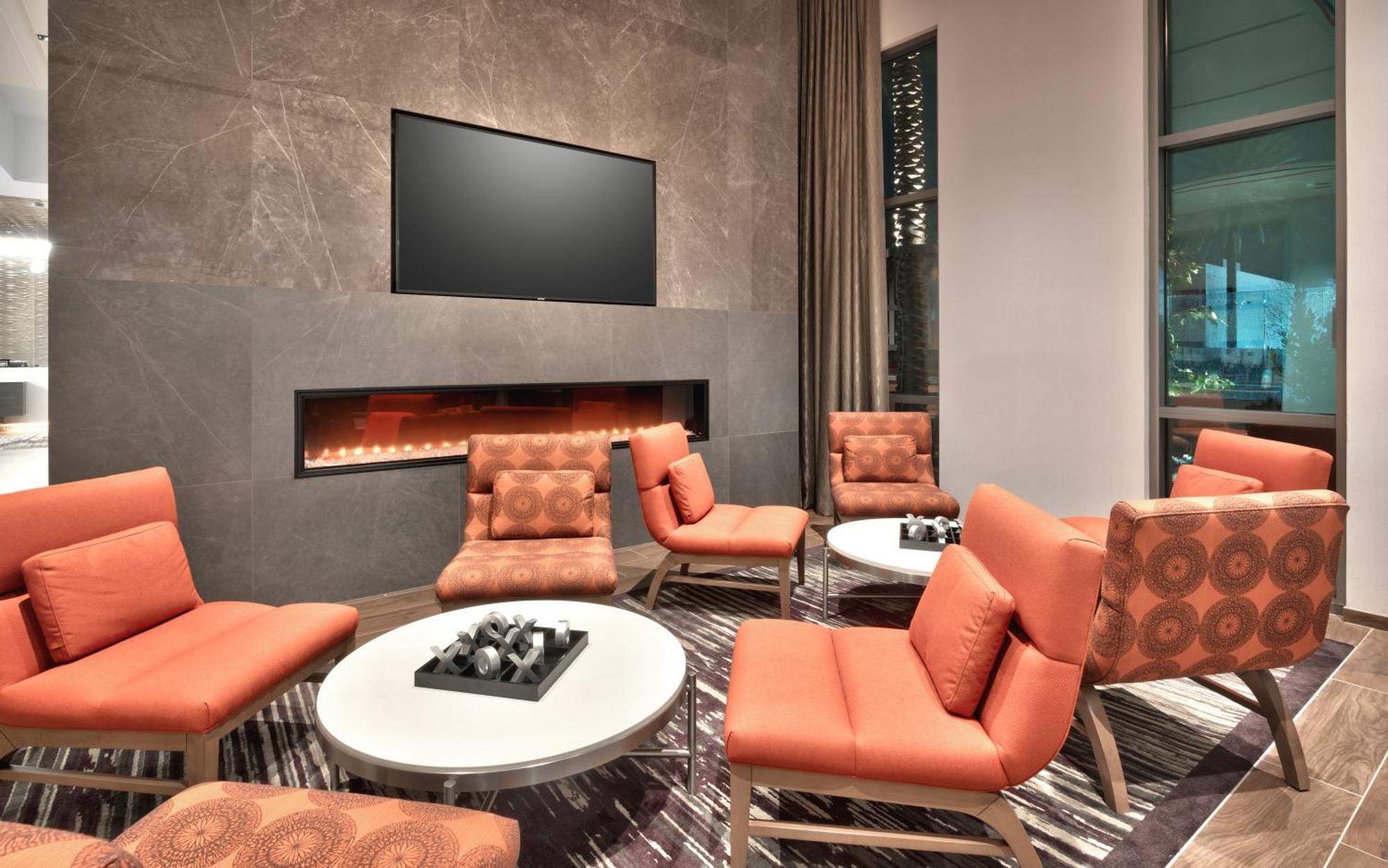 Hampton Inn & Suites Anaheim Resort Convention Center Εξωτερικό φωτογραφία