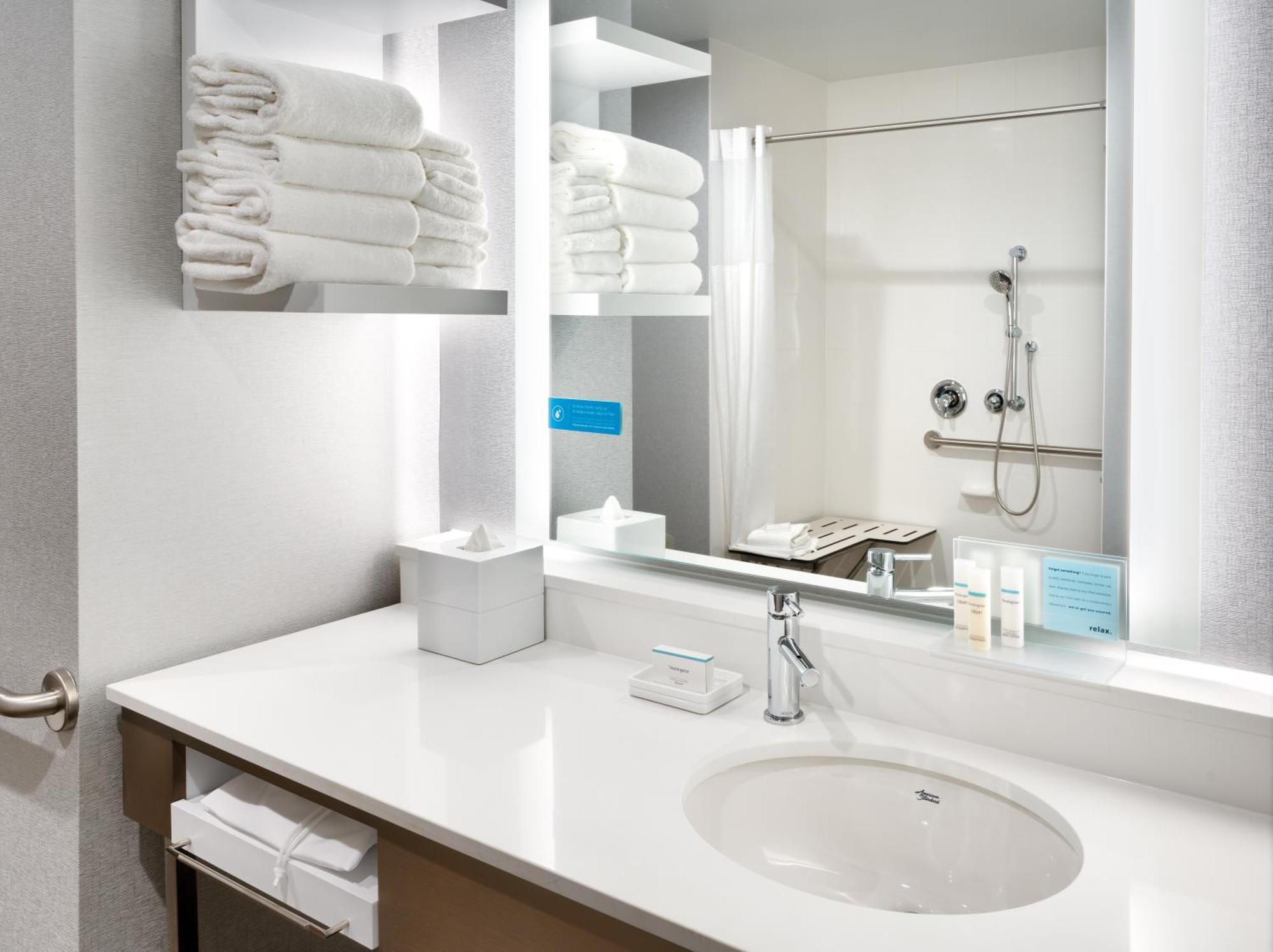 Hampton Inn & Suites Anaheim Resort Convention Center Εξωτερικό φωτογραφία