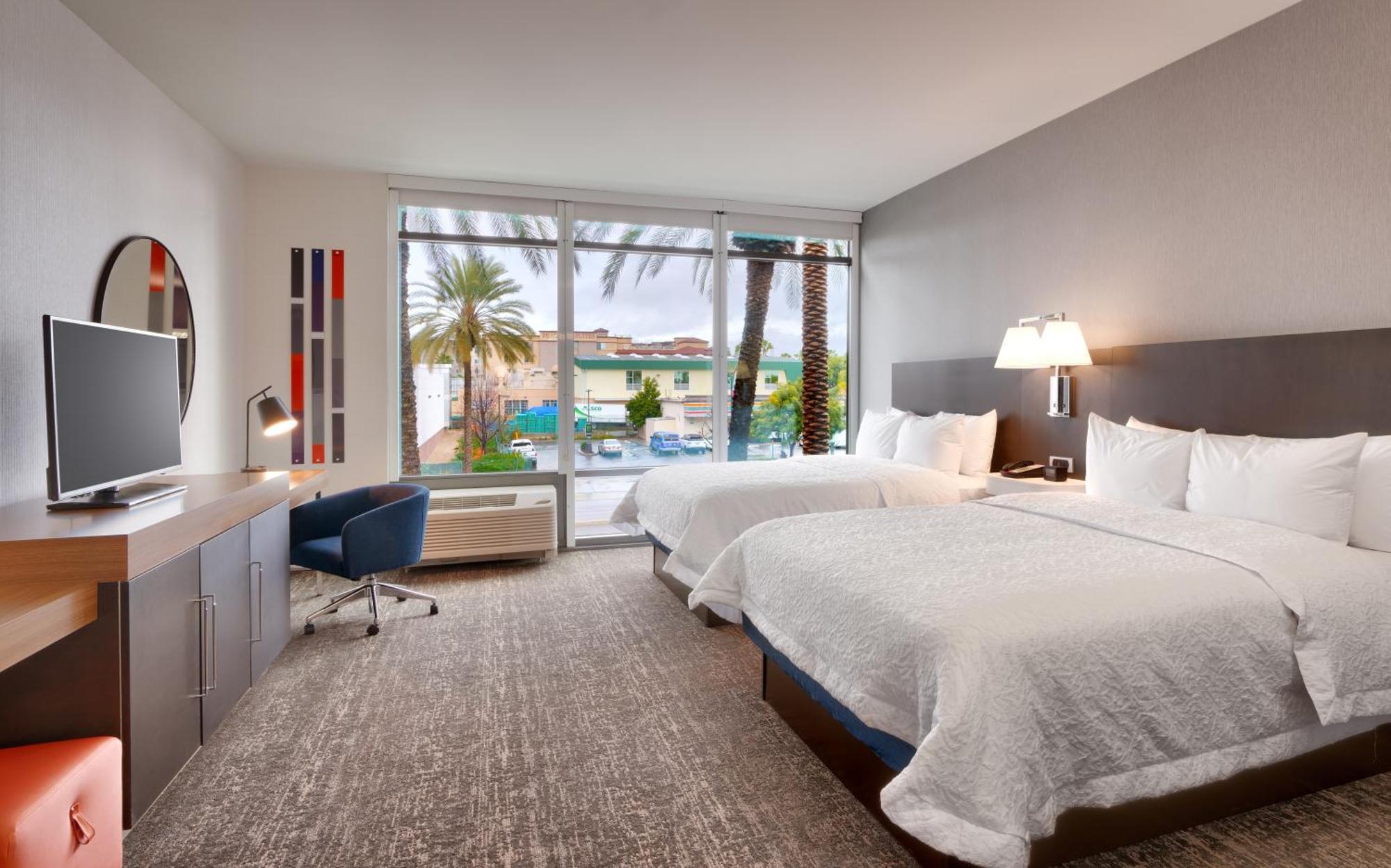 Hampton Inn & Suites Anaheim Resort Convention Center Εξωτερικό φωτογραφία